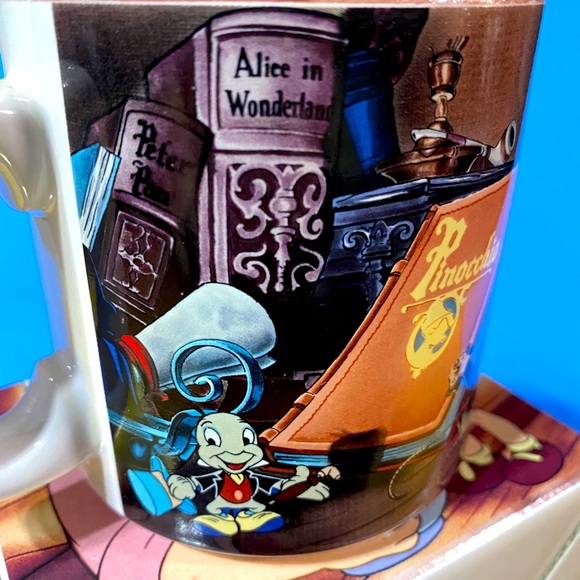WALT DISNEY’S CLASSIC PINOCCHIO VTG 90’s NWT DISNEY STORE EXCLUSIVE CERAMIC MUG - Picture 6 of 15